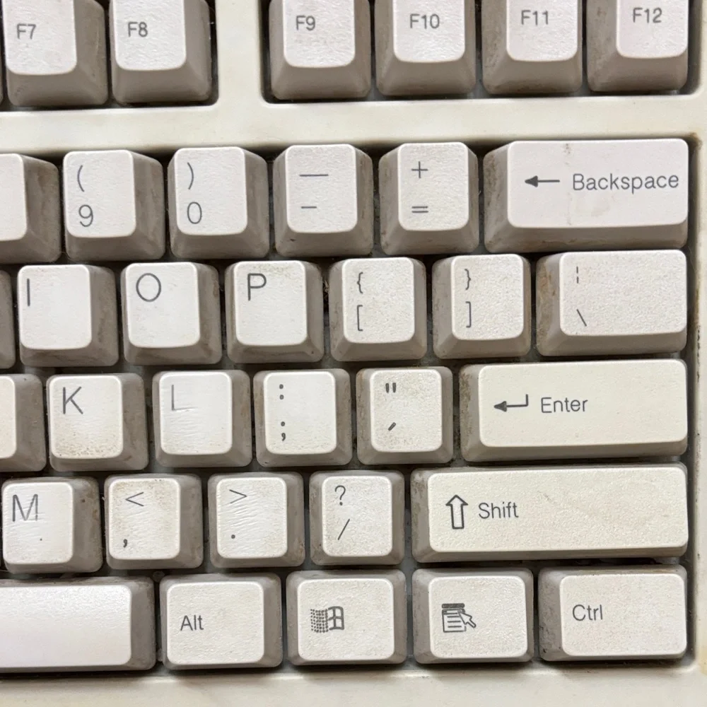 Gateway SK-9920 Wired Multifunction PS2 Computer Keyboard - Picture 9 of 14